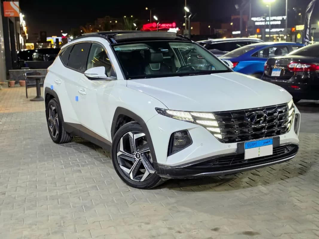 Hyundai Tucson 2021 Top line White Automatic — Used