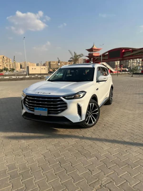 Jetour X70 PLUS 2023 Luxury White Automatic — Used