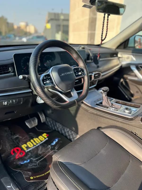 Jetour X70 PLUS 2023 Luxury White Automatic — Used
