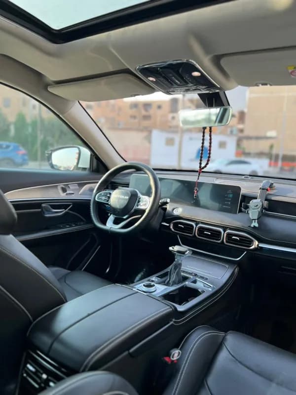 Jetour X70 PLUS 2023 Luxury White Automatic — Used