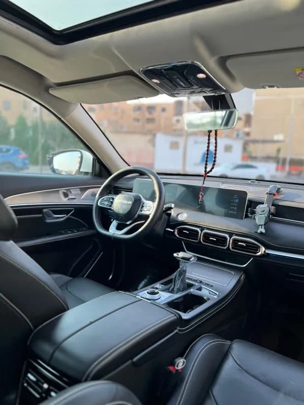 Jetour X70 PLUS 2023 Luxury White Automatic — Used