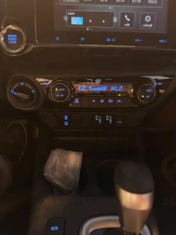 Toyota Hilux 2026 SRS White Automatic — New