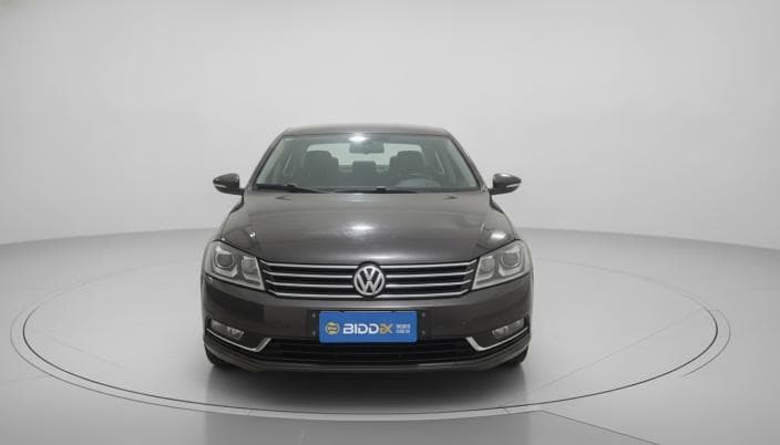 Volkswagen Passat 2016 Trend Line Gray Automatic — Used