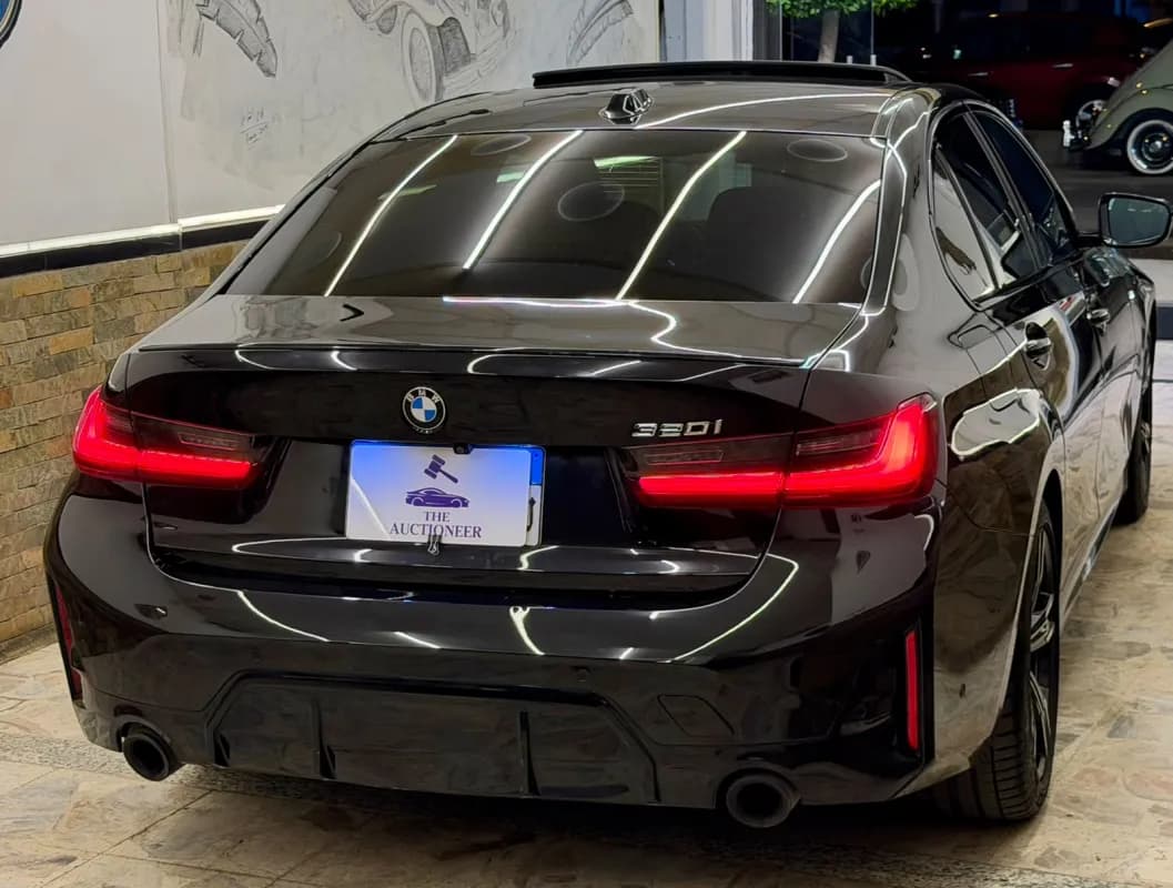 BMW 320i 2024 M Sport Black Automatic — Used
