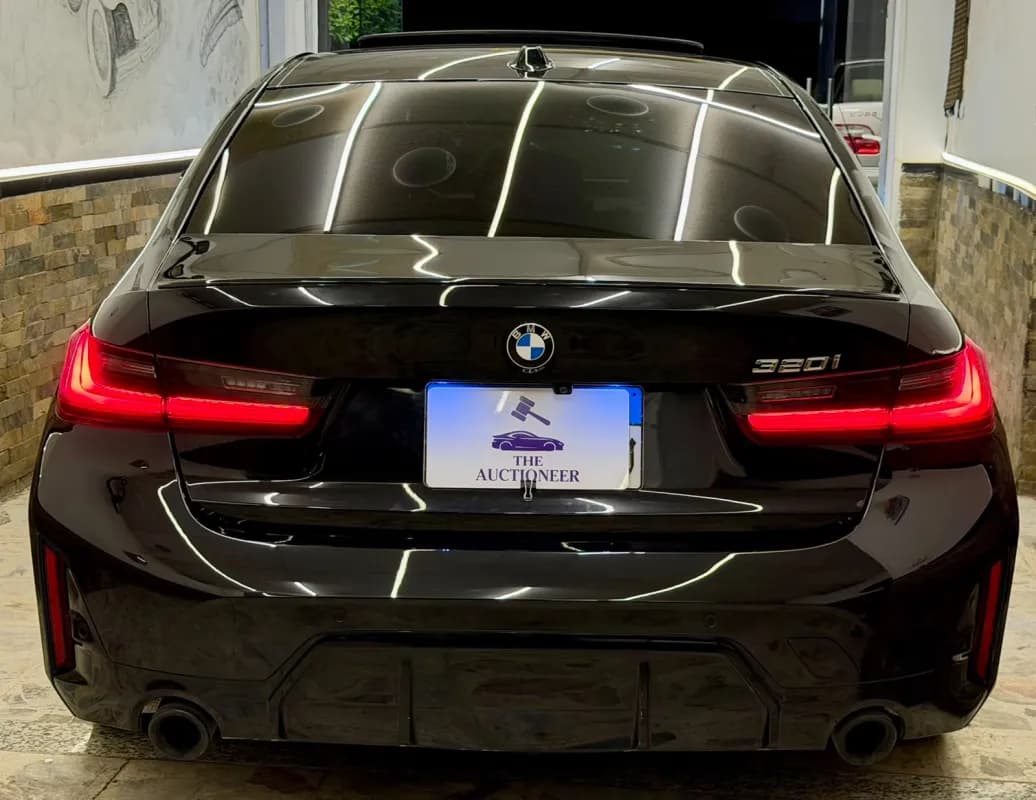 BMW 320i 2024 M Sport Black Automatic — Used