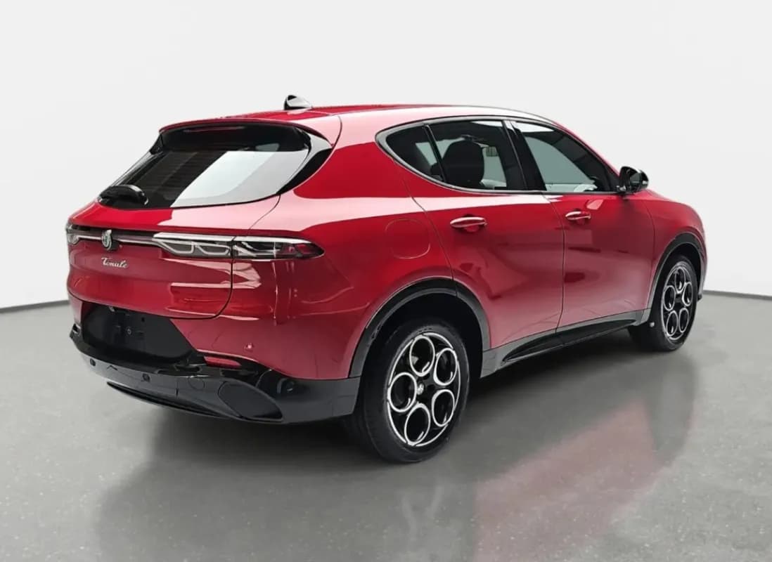 Alfa Romeo Tonale 2025 Veloce Red Automatic — New