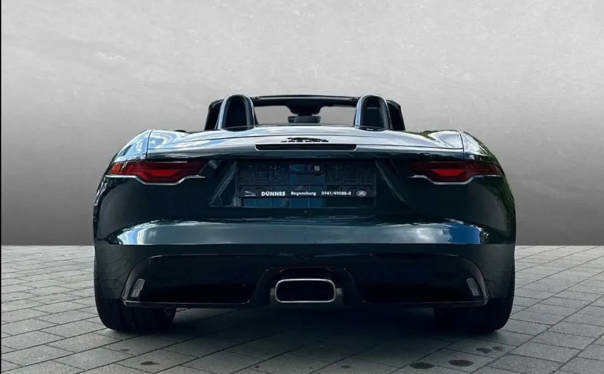 Jaguar F-TYPE 2025 R-Dynamic Black Automatic — Used