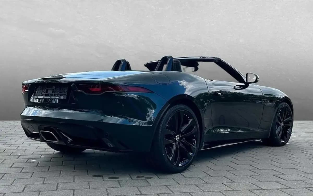 Jaguar F-TYPE 2025 R-Dynamic Black Automatic — Used