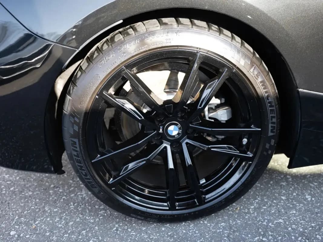 BMW Z4 2025 S-Drive20i Black Automatic — Used