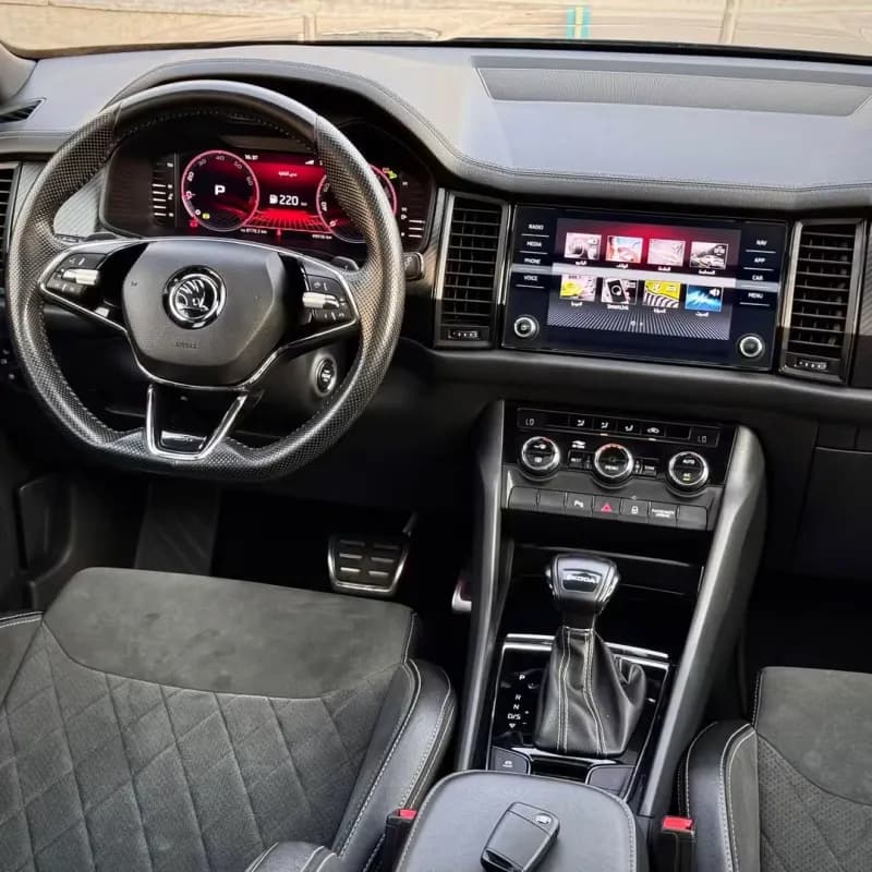 Skoda KODIAQ 2024 Sport Line Gray Automatic — Used