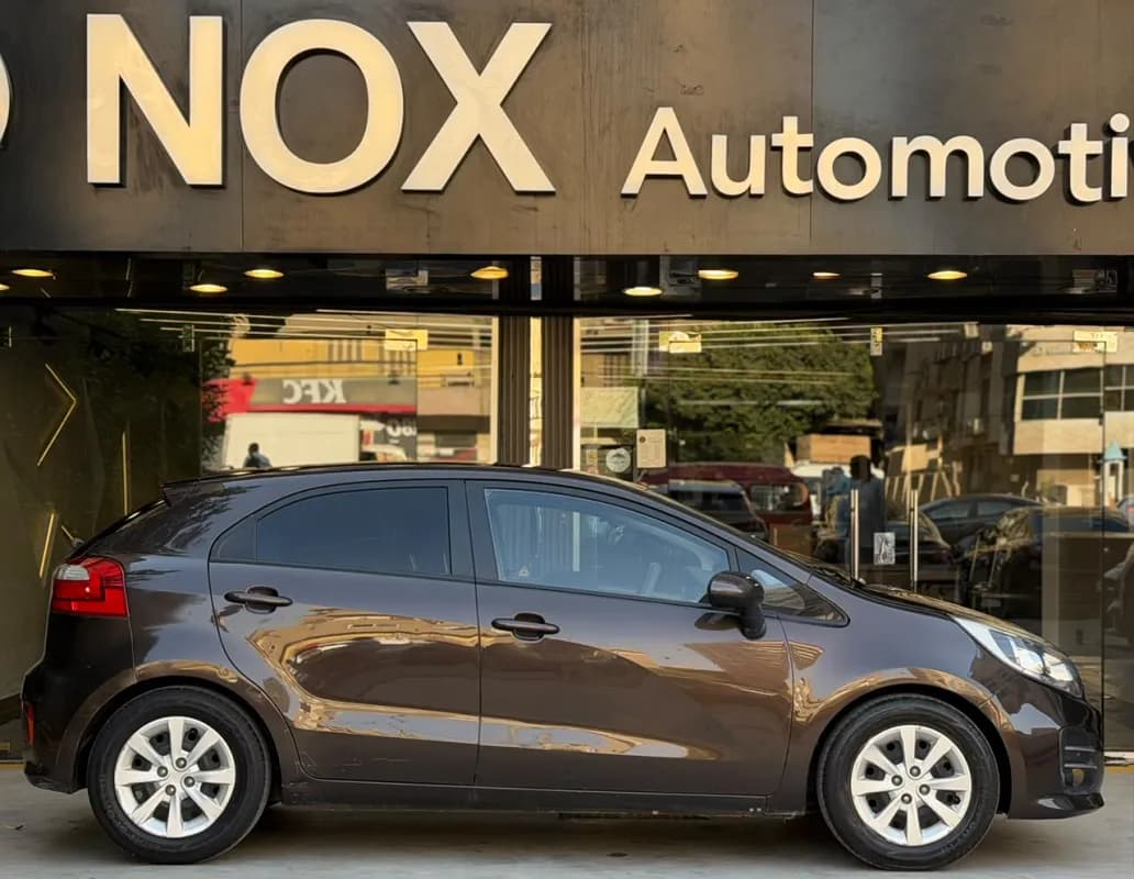 Kia Rio 2017 Highline Brown Automatic — Used