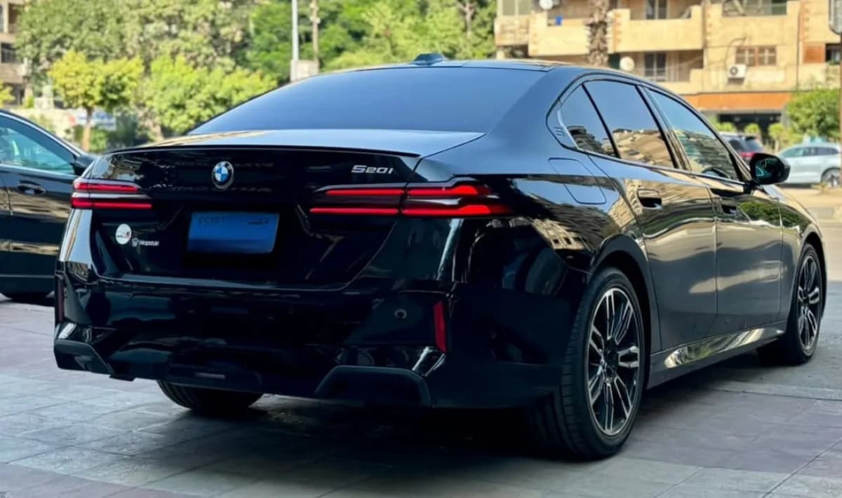 BMW 520i 2026 M Sport Black Automatic — Used