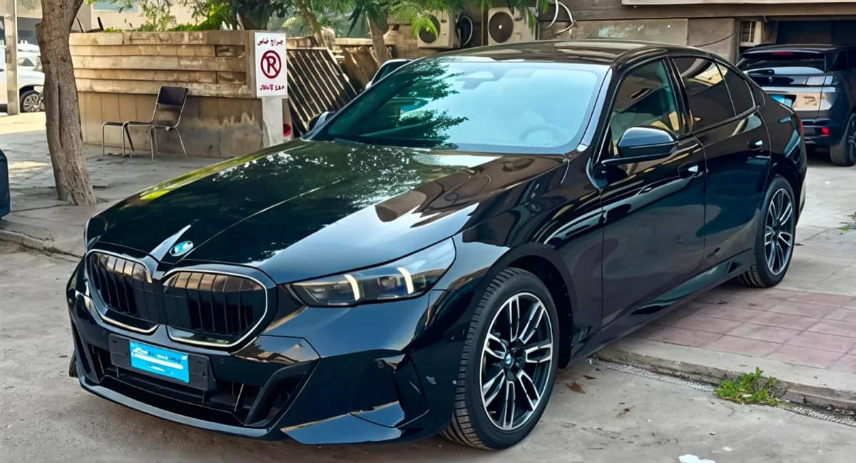 BMW 520i 2026 M Sport Black Automatic — Used