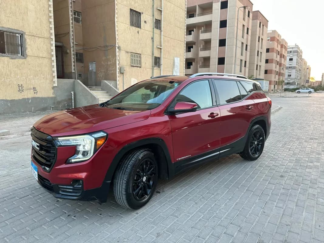 GMC Terrain 2022 FWD Elevation Red Automatic — Used
