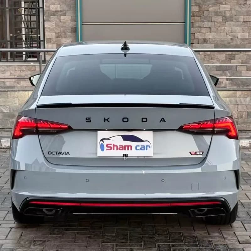 Skoda Octavia A8 2025 VRS Nardo Gray Automatic — Used