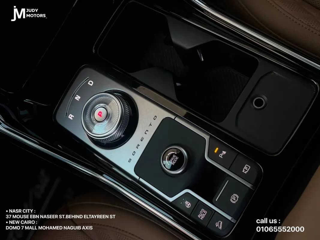 Kia Sorento 2024 Topline White Automatic — Used