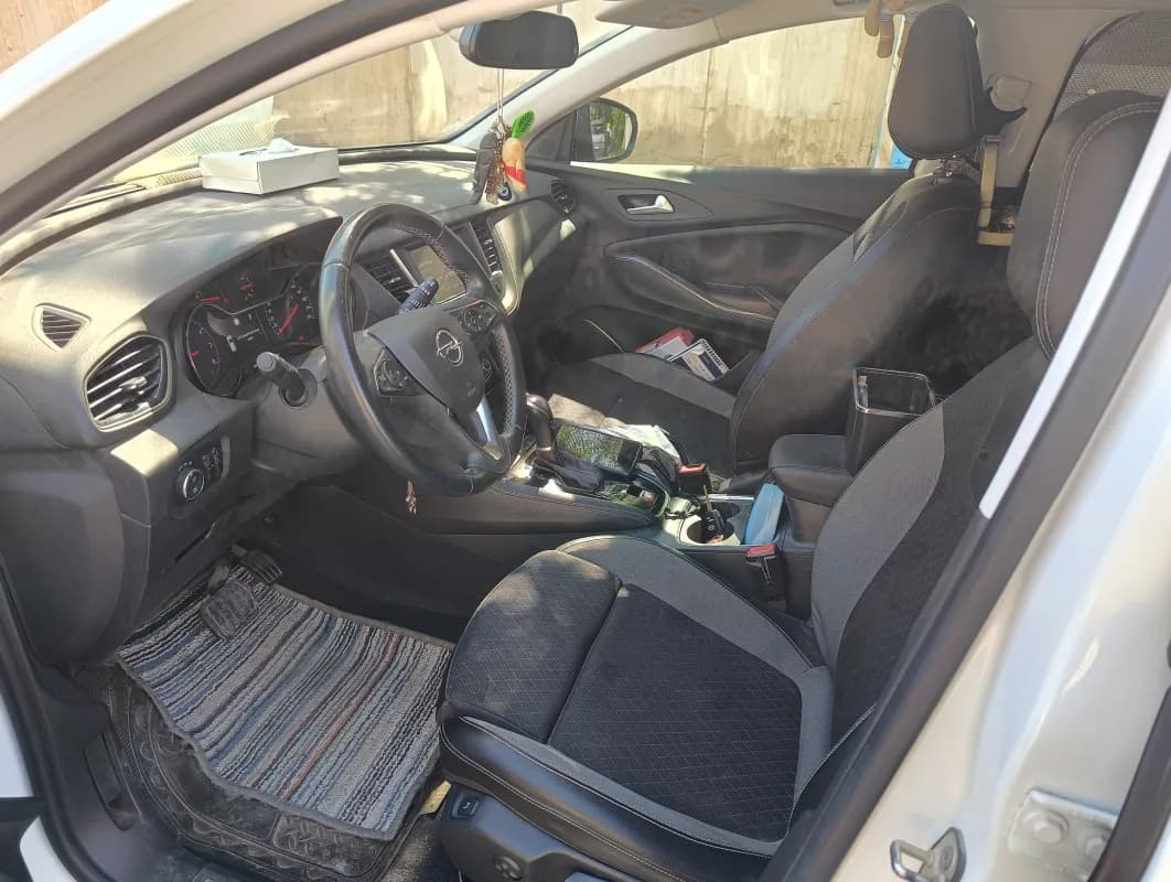 Opel Grand land 2021 Topline White Automatic — Used