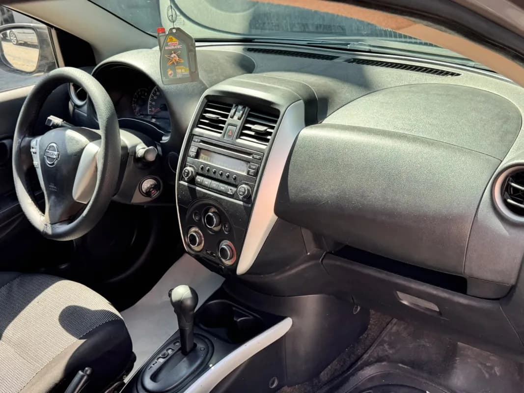 Nissan Sunny 2018 2nd Category Champagne Automatic — Used