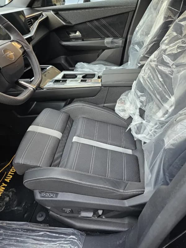 Opel Grand land 2026 Topline Black Automatic — New
