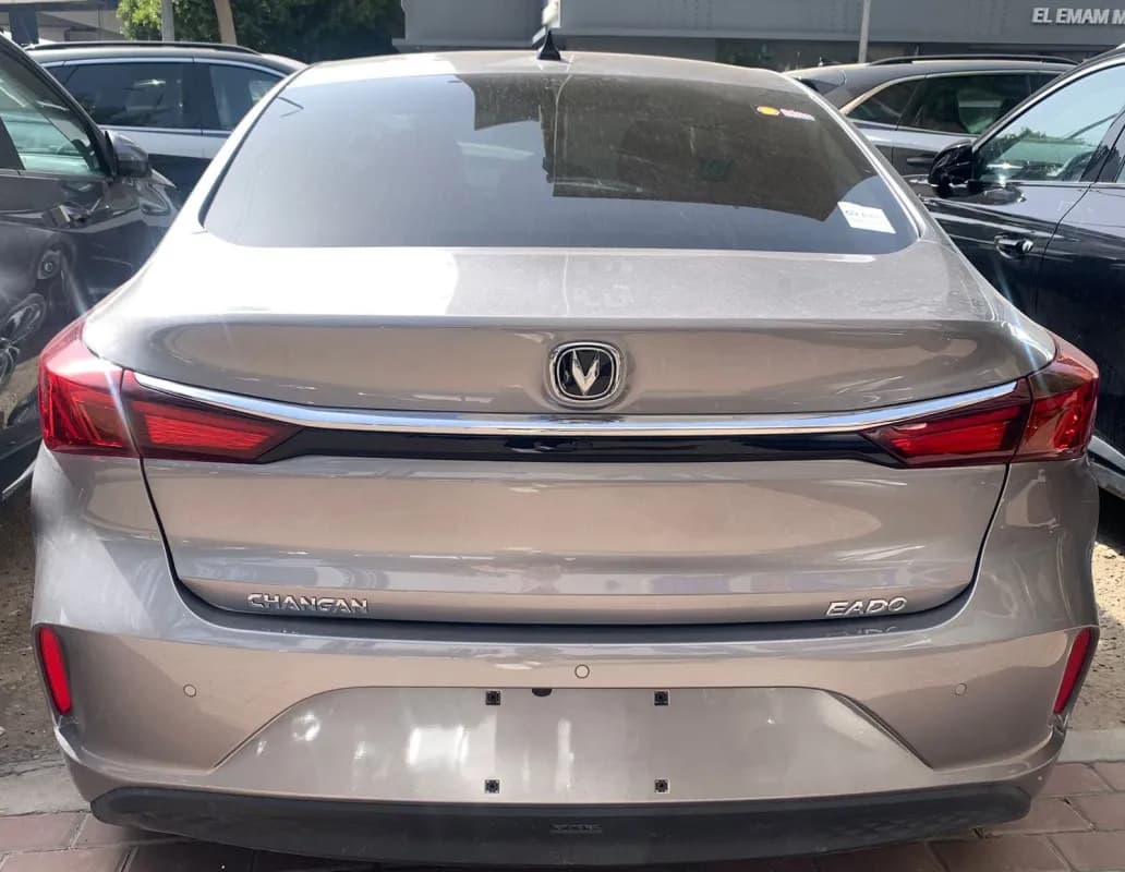 Changan Eado 2027 Flagship Silver Automatic — New