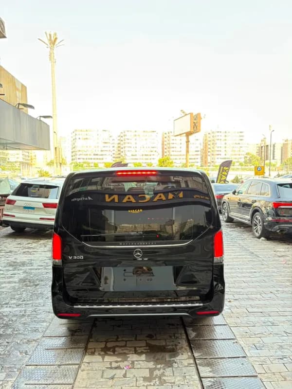 Mercedes-Benz V300 2026 amg Black Automatic — New