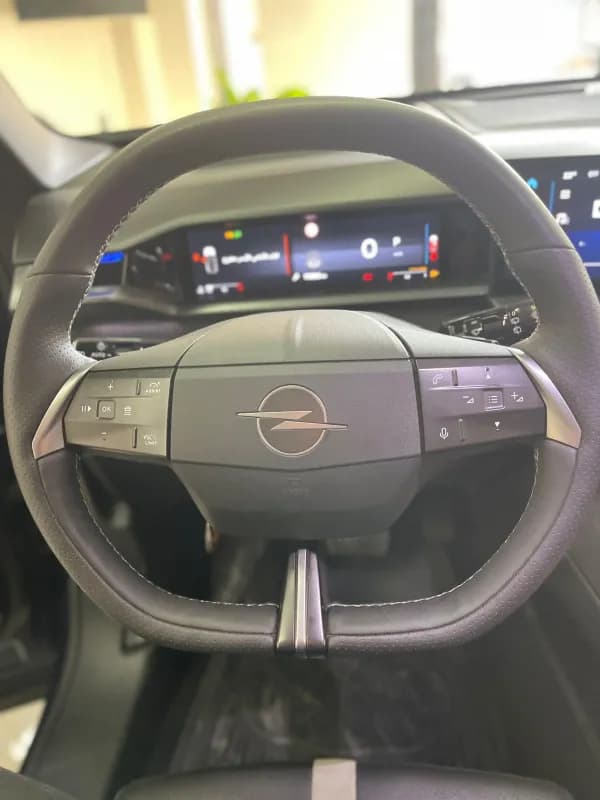 Opel Grand land 2025 high line + Navy Blue Automatic — Used