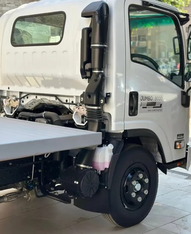 Chevrolet NQR 2027 Standard White Manual — New