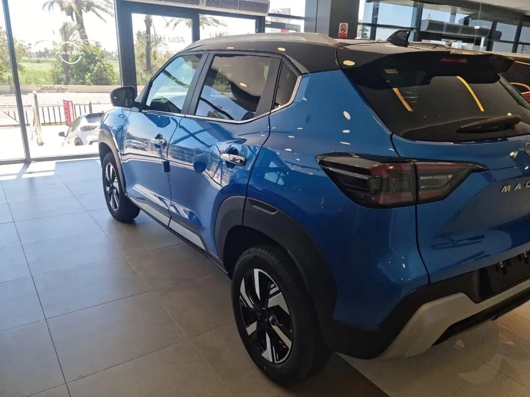 Nissan Magnite 2027 Tekna Blue Automatic — New