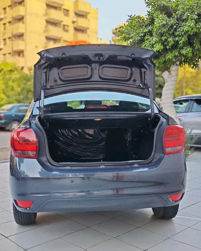 Renault Logan 2020 Highline Blue Automatic — Used