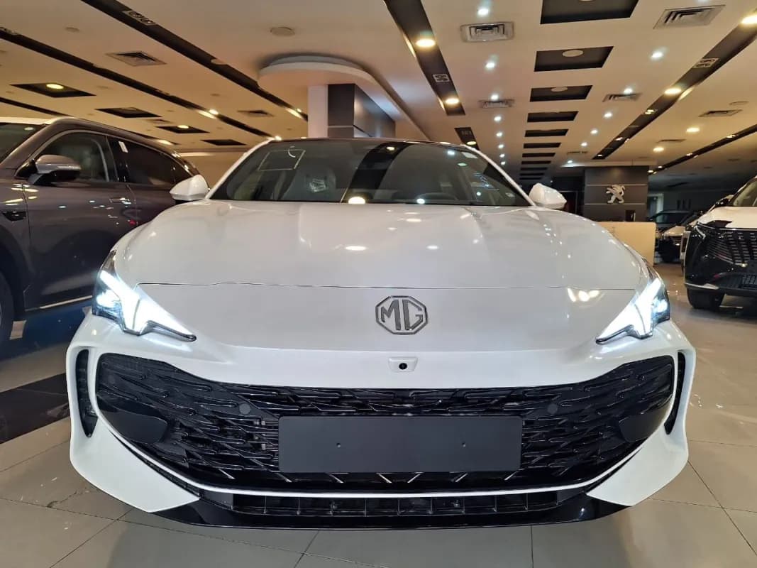 MG 7 2027 Luxury White Automatic — New