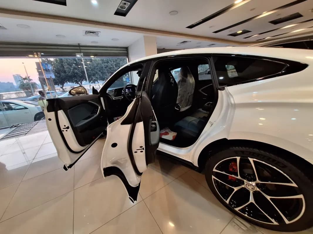 MG 7 2027 Luxury White Automatic — New