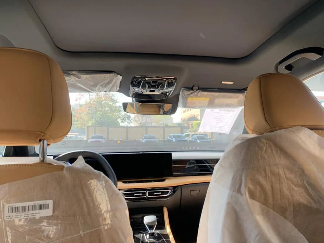 MG HS+ 2027 Luxury White Automatic — New