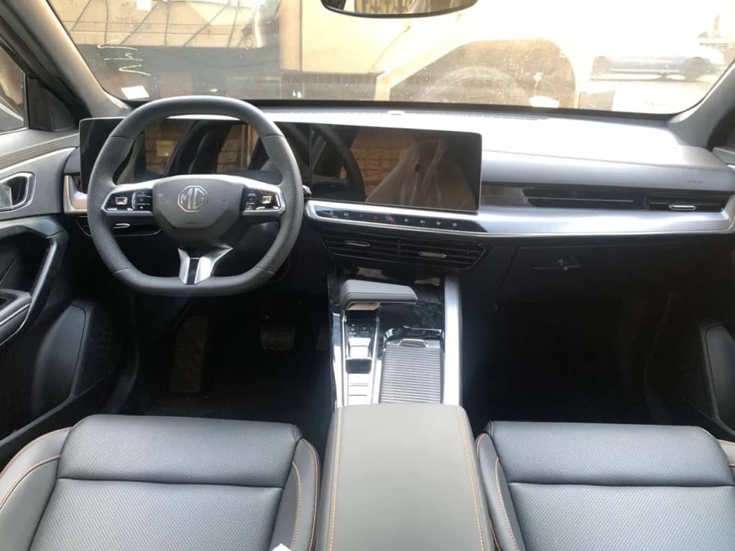 MG ONE 2027 luxury Black Automatic — New