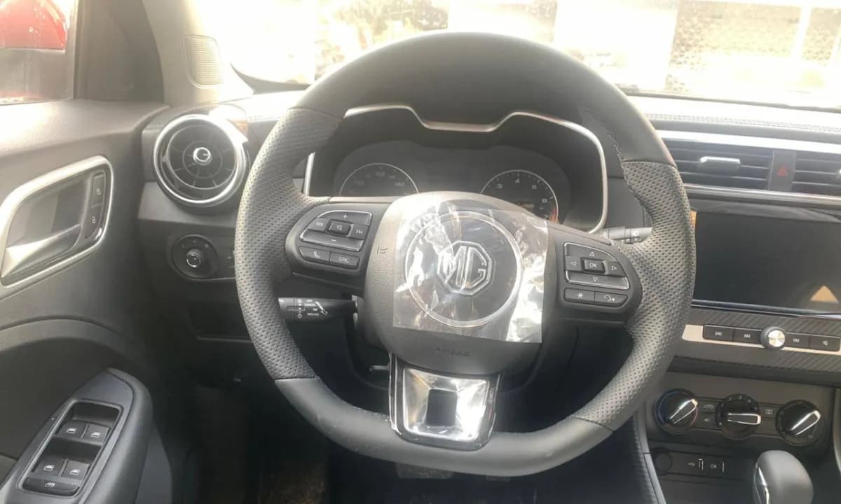 MG ZS 2027 Luxury Red Automatic — New