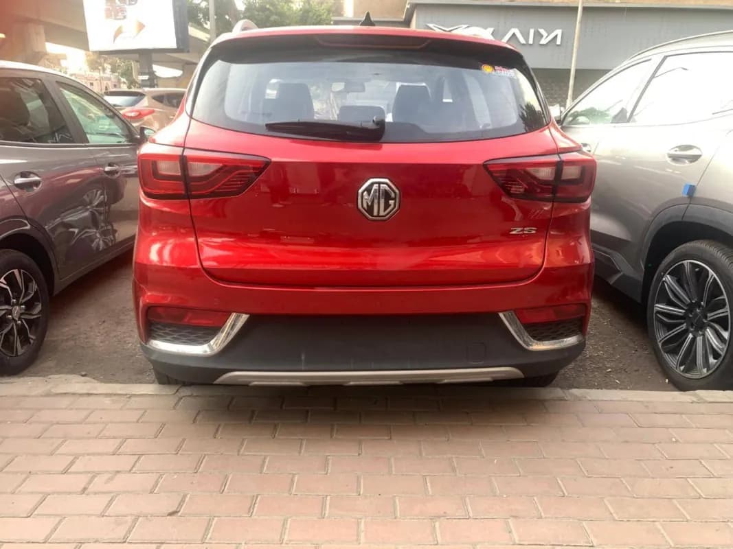 MG ZS 2027 Luxury Red Automatic — New