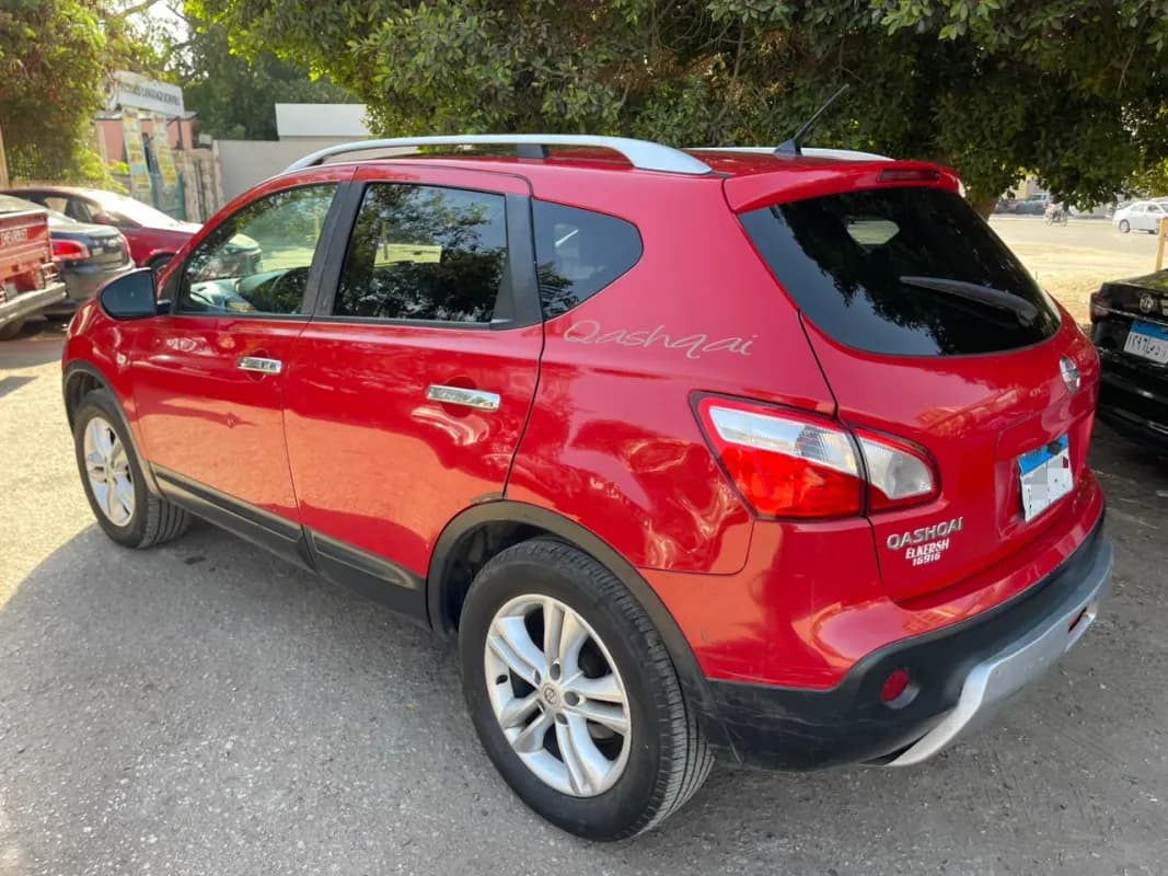 Nissan Qashqai 2014 Tekna Red Automatic — Used