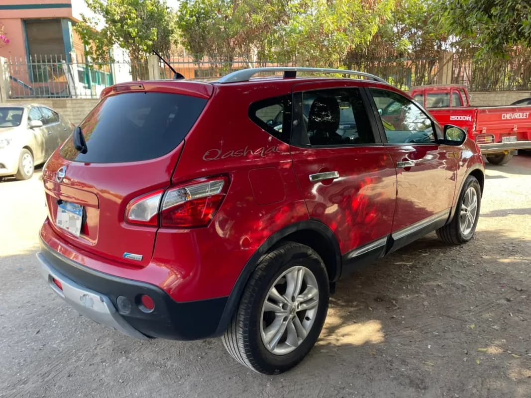 Nissan Qashqai 2014 Tekna Red Automatic — Used