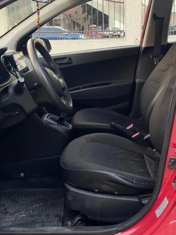 Hyundai I10 2015 Highline Red Automatic — Used