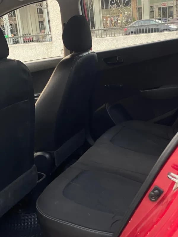 Hyundai I10 2015 Highline Red Automatic — Used