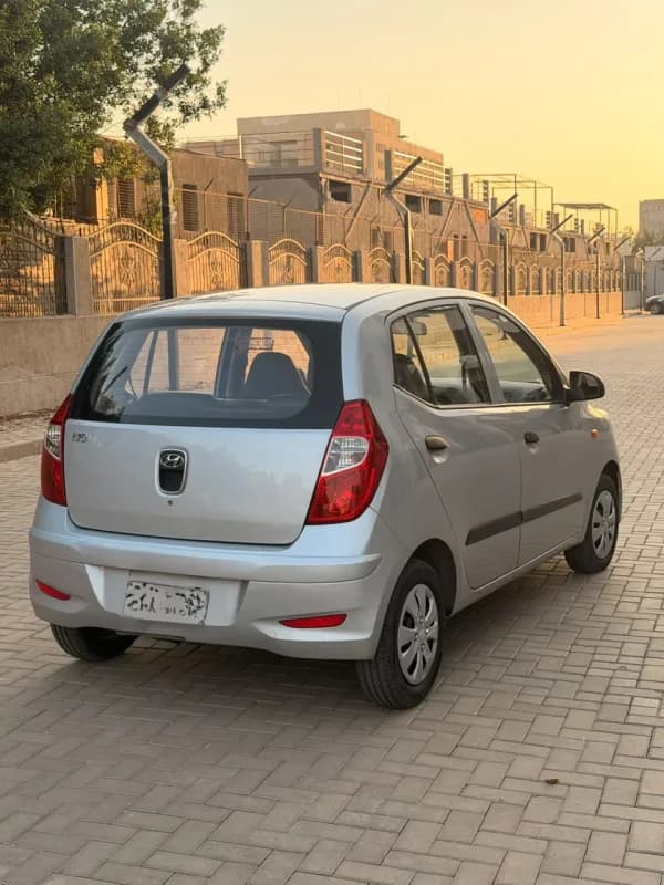 Hyundai I10 2017 Highline Silver Automatic — Used