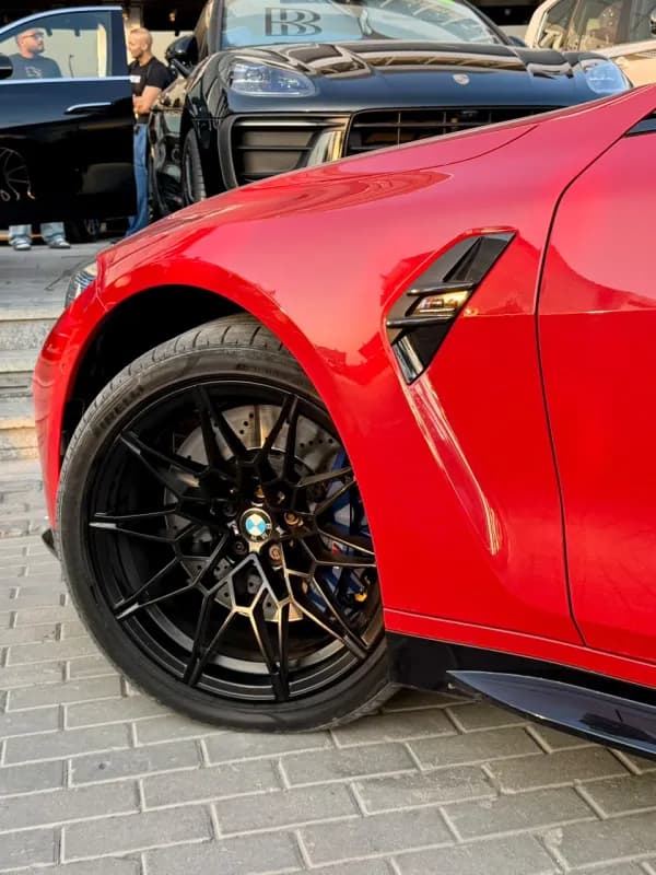BMW M4 competition 2024 X-drive Red Automatic — Used
