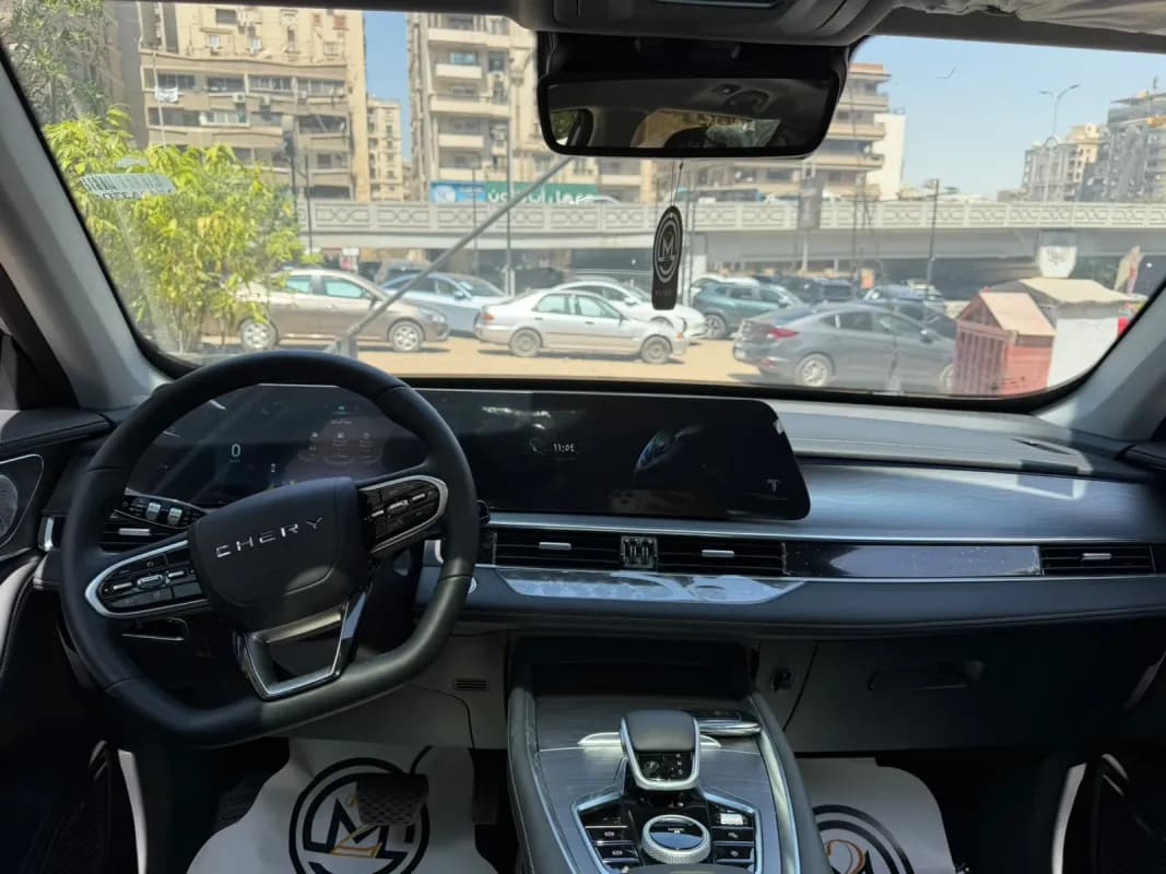 شيري تيجو ٨ برو 2027 فلاج شيب رمادي إسمنتي قابض مزدوج — جديدة