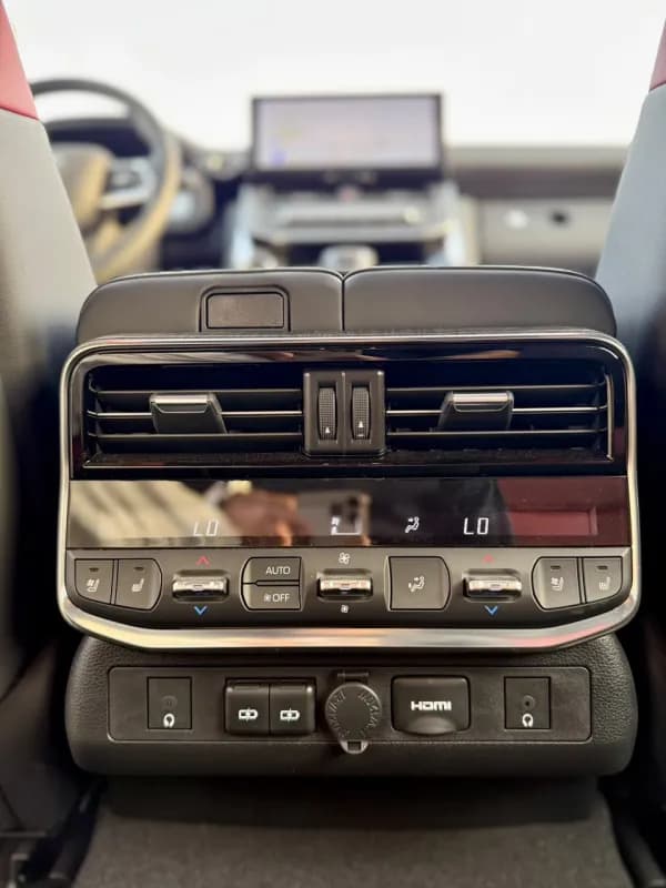Toyota Land cruiser 2026 VXr Black Automatic — New