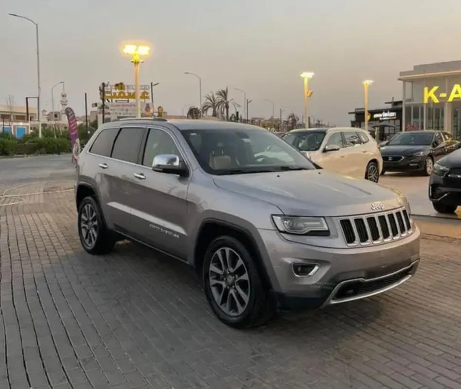 Jeep Grand Cherokee 2018 Limited Champagne Automatic — Used
