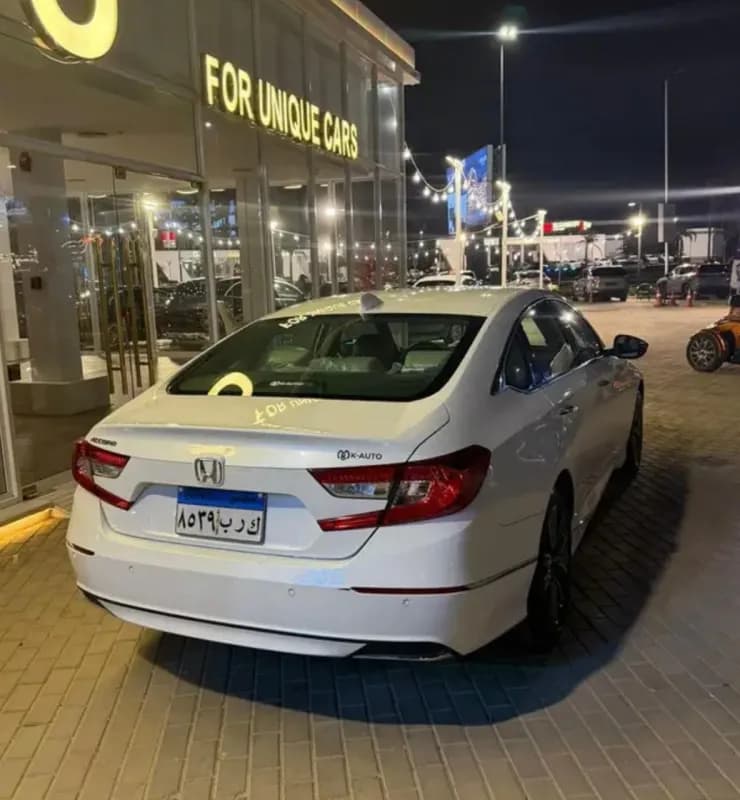 Honda Accord 2022 Highline White Automatic — Used