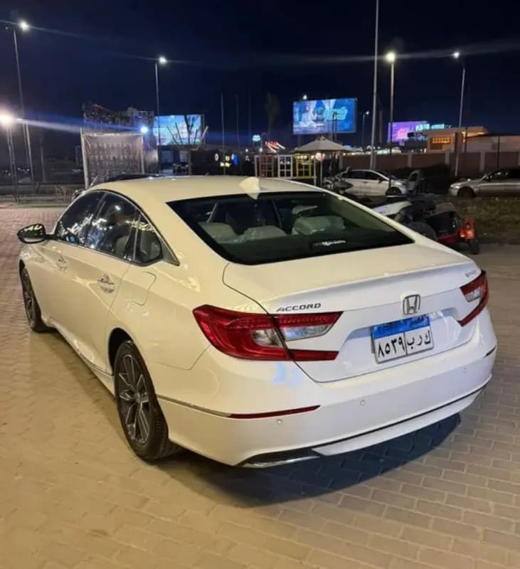 Honda Accord 2022 Highline White Automatic — Used