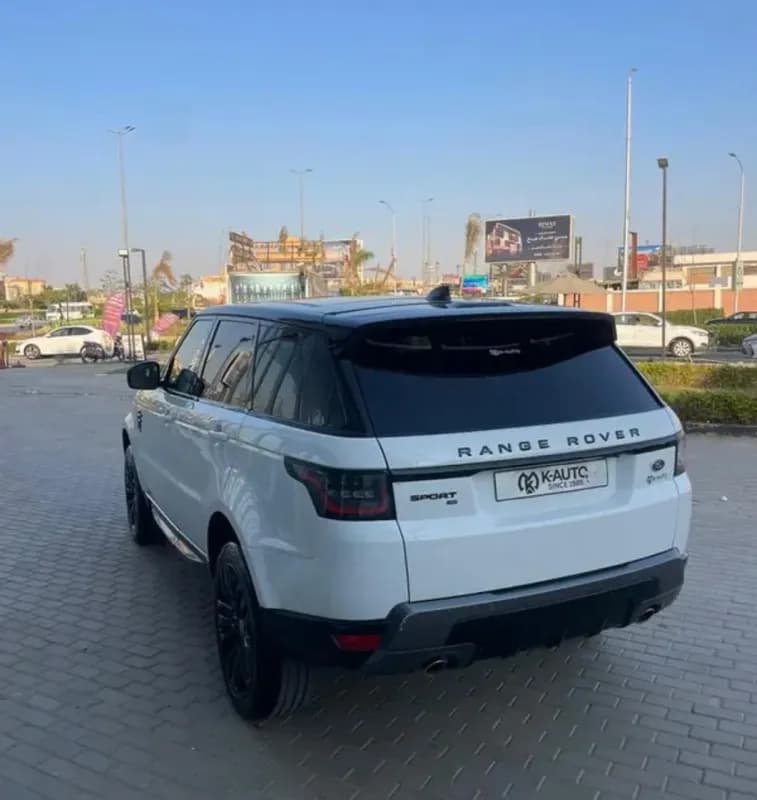 رينج روفر سبورت 2021 اتش اس اي أبيض أوتوماتيك — مستعملة