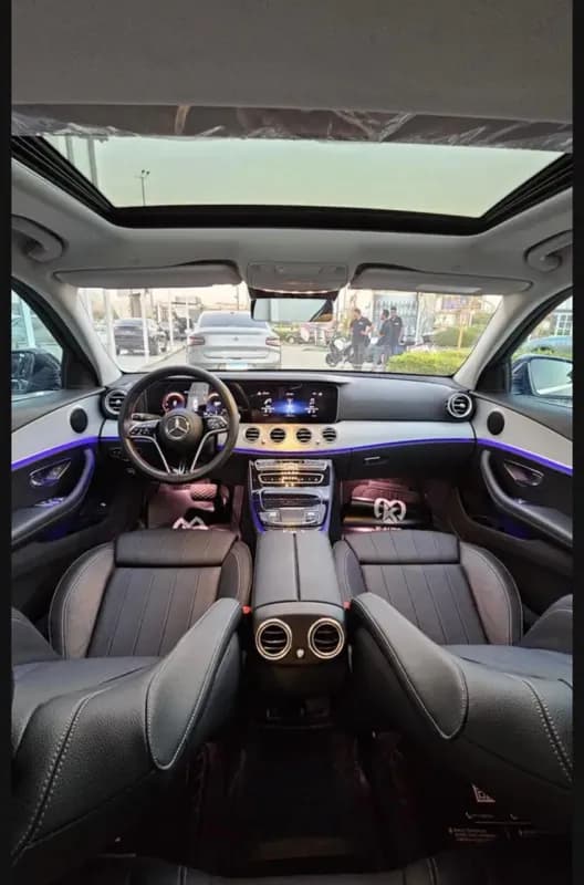 Mercedes-Benz E200 2022 premium Black Automatic — Used