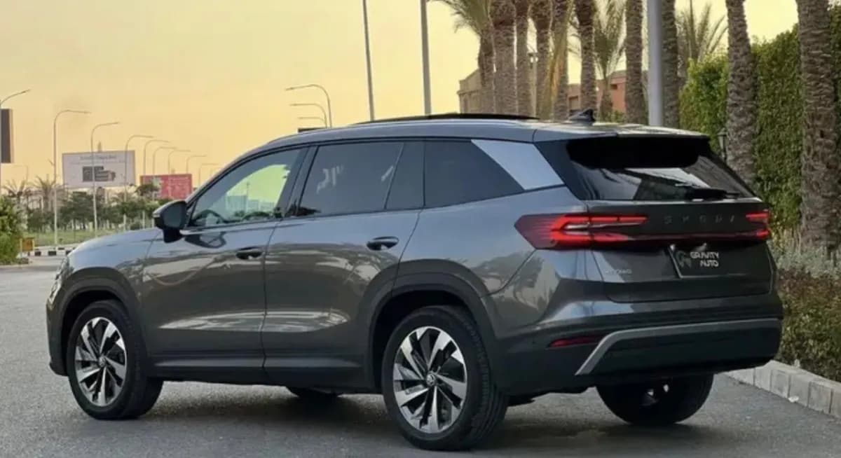 Skoda KODIAQ 2025 Suit Gray Automatic — Used