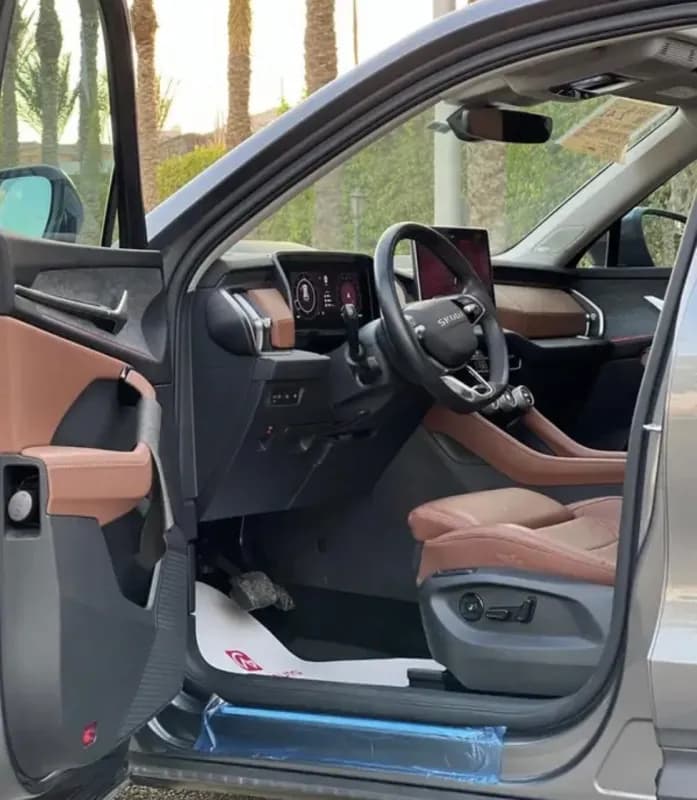 Skoda KODIAQ 2025 Suit Gray Automatic — Used
